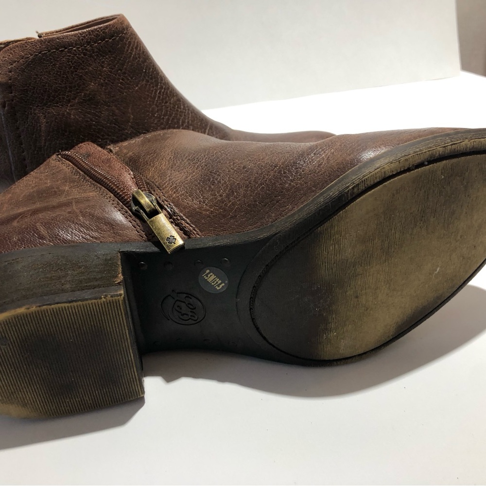 Lucky Brand 7.5 brown leather ankle boots booties - Picture 3 of 3